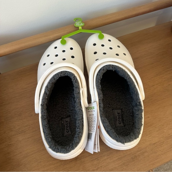 NWT CROCS Women’s 9, Men’s 7 Classic Lined Clog - Picture 10 of 16